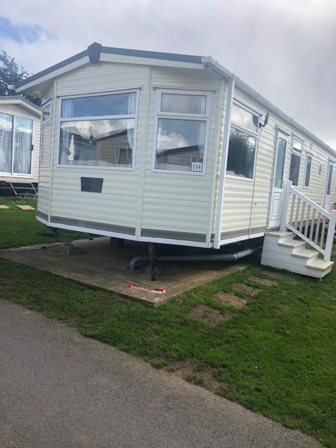 First Steps Caravan Rentals Sandown Exterior photo